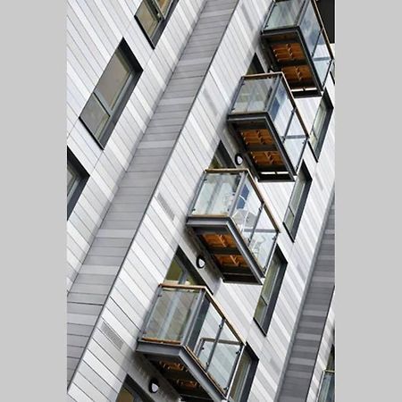 Modern Apartment At Slough Station, London In 18 Mins! Exterior foto